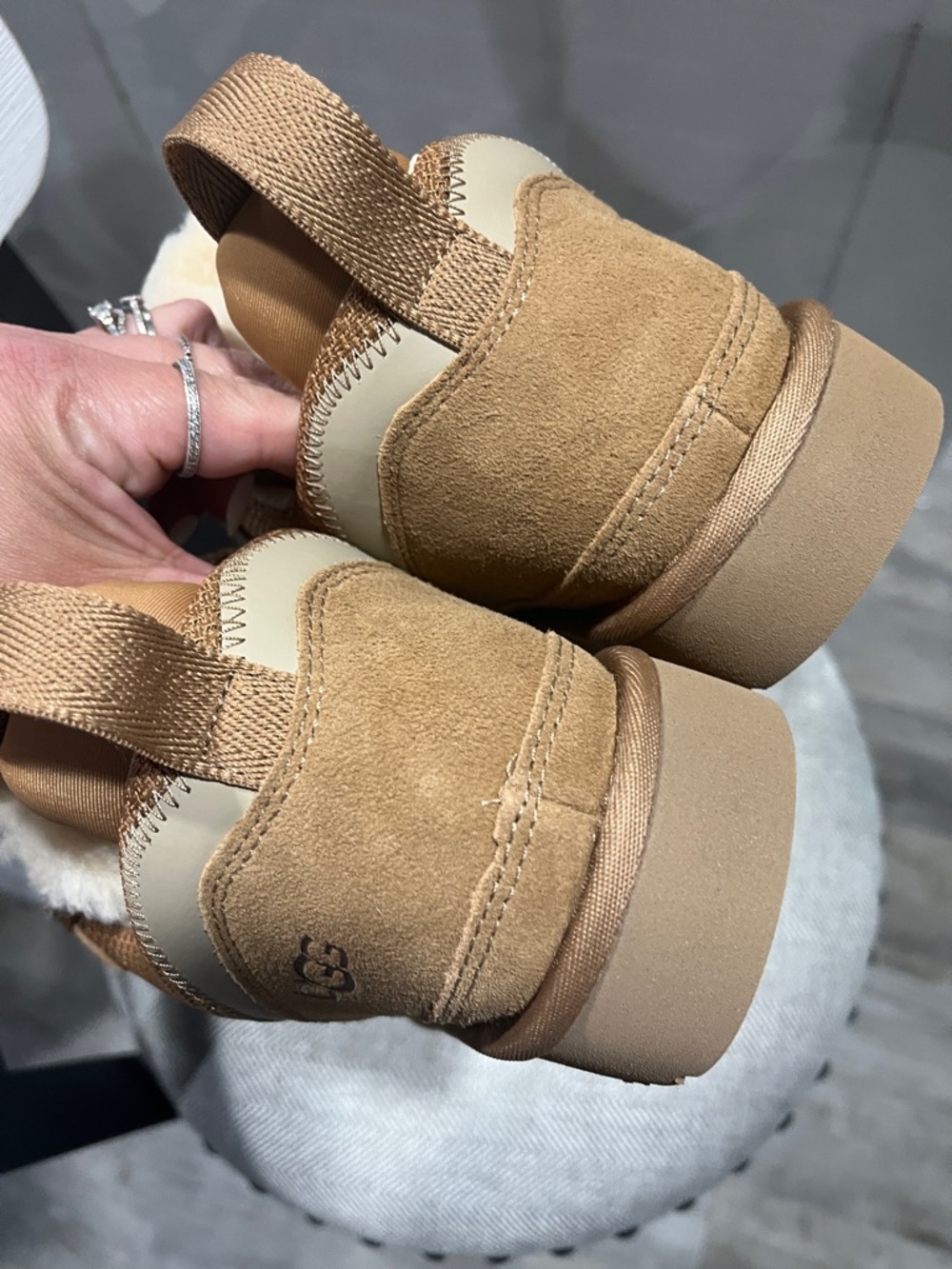 UGG lowmel women’s shoes Chestnut Brown Shearling-Trim Lace-Up Sneakers - Picture 5 of 10